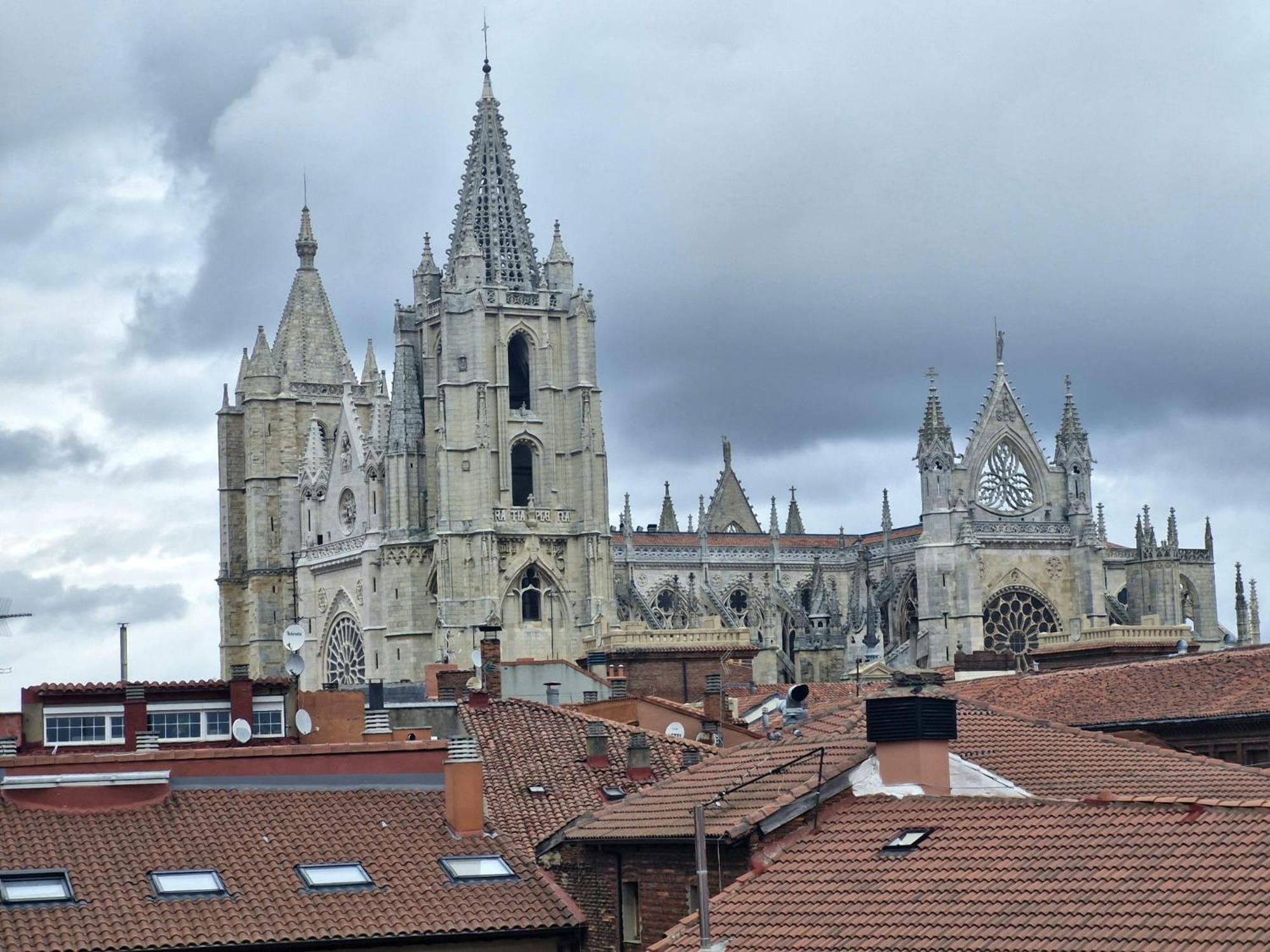 Feeling Home - Suites&Rooms León Buitenkant foto
